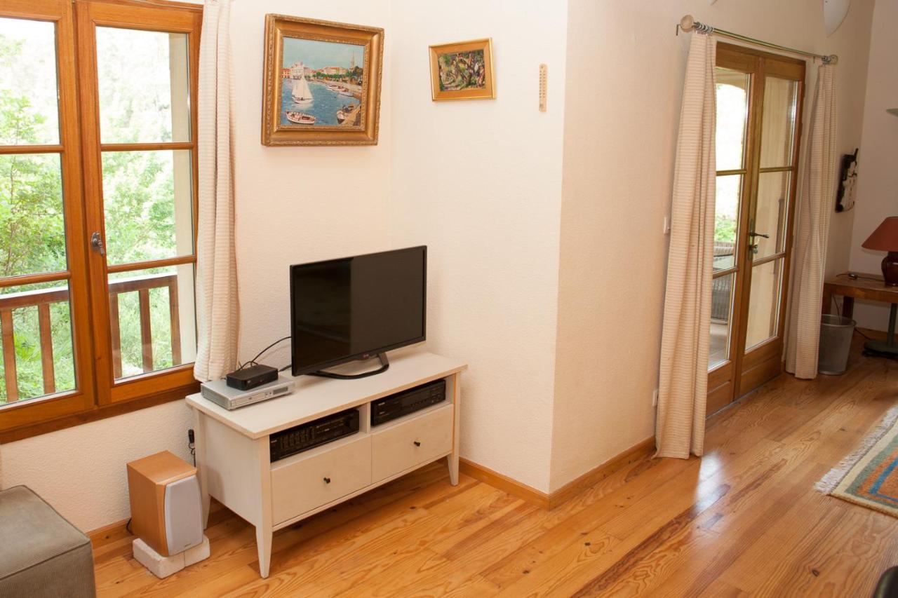 Villa Domaine Liberte Avec Prairie Et Foret Au Bord D'Une Riviere En Ardeche Silhac Dış mekan fotoğraf