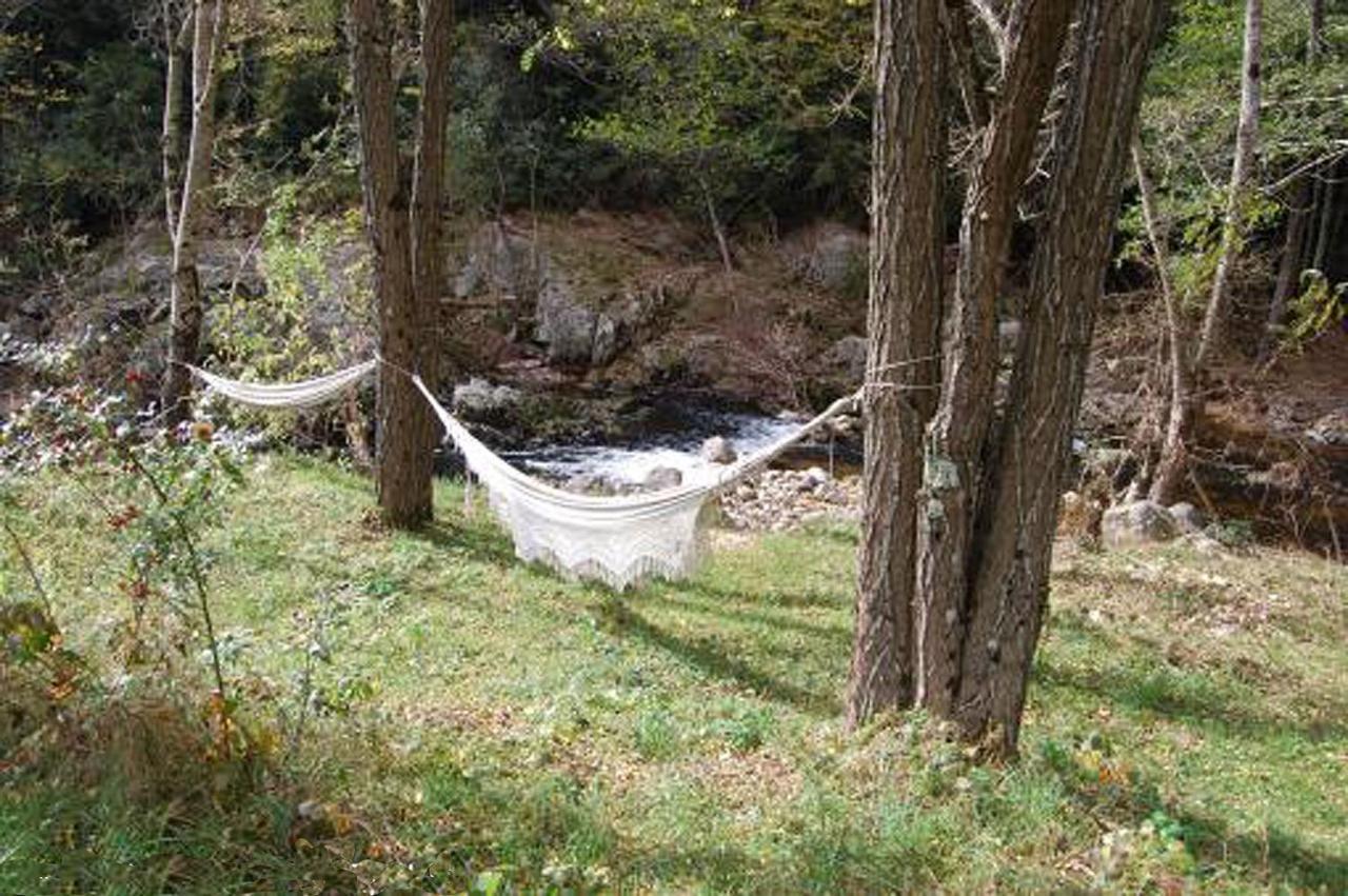 Villa Domaine Liberte Avec Prairie Et Foret Au Bord D'Une Riviere En Ardeche Silhac Dış mekan fotoğraf
